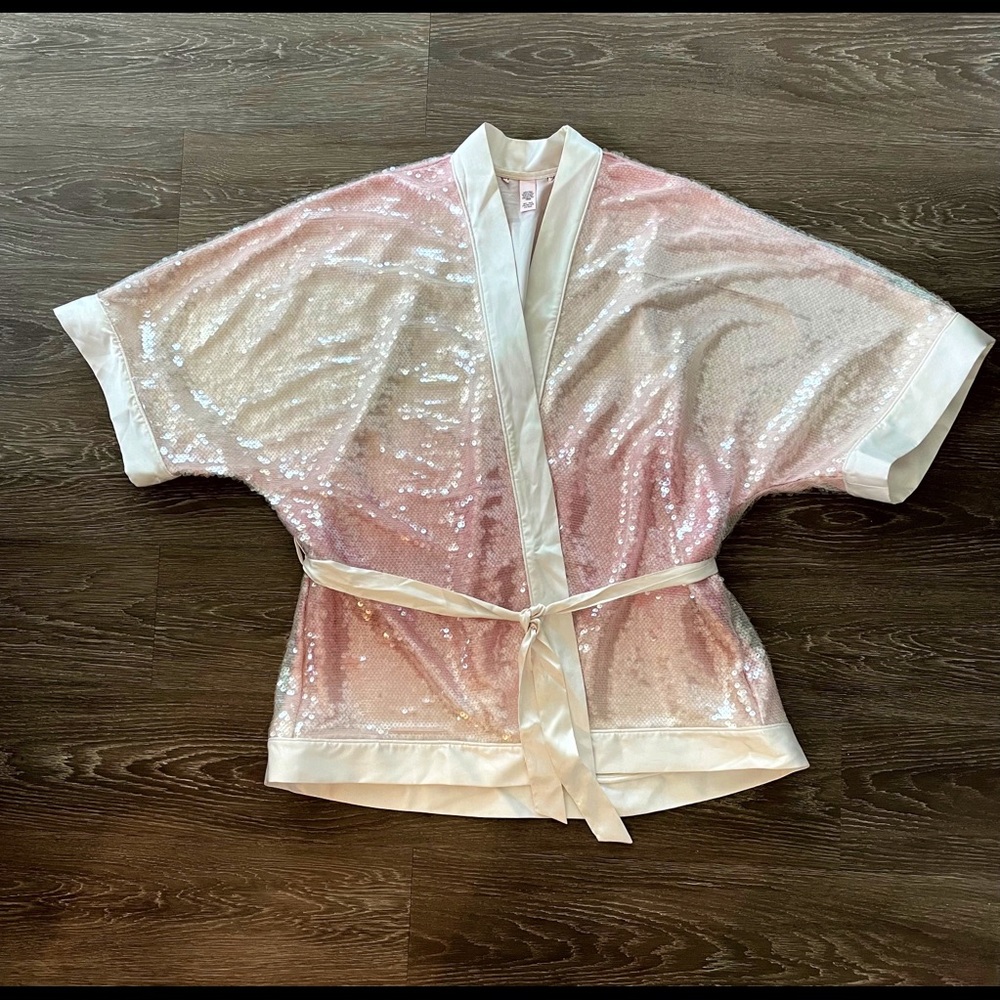 Very rare GORGEOUS Victoria’s Secret ombré sequin robe!